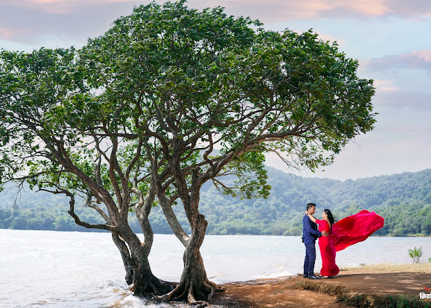 Aria & Devin — A Tuscan Vow